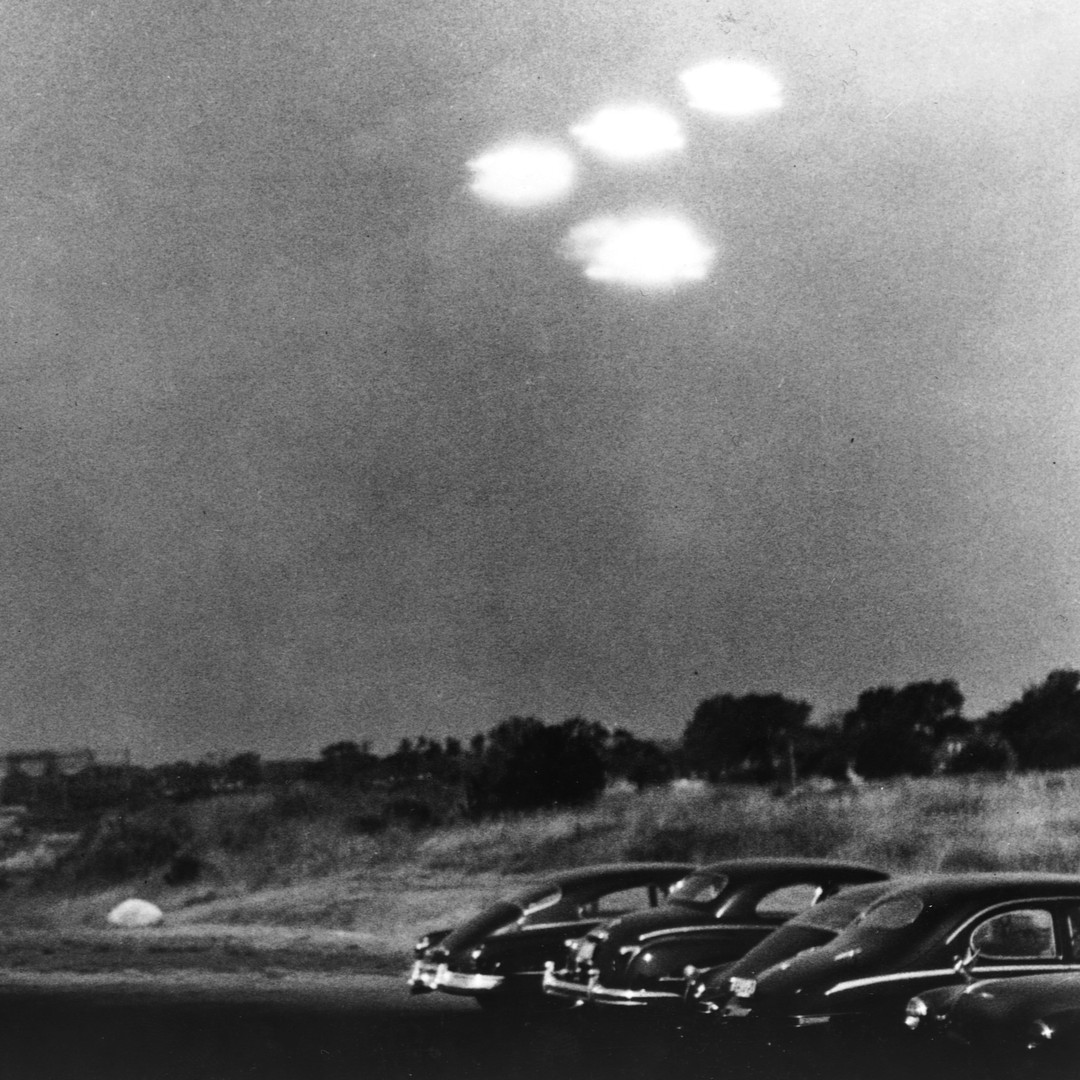 Leave Aliens Out of the UFO Story - The Atlantic
