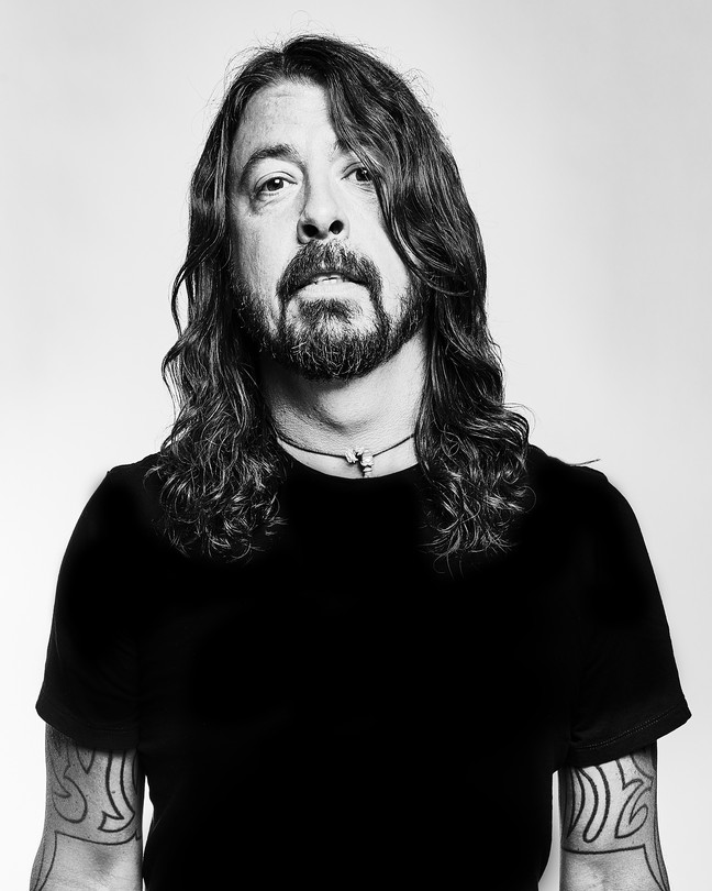 Black-and-white photo of Dave Grohl