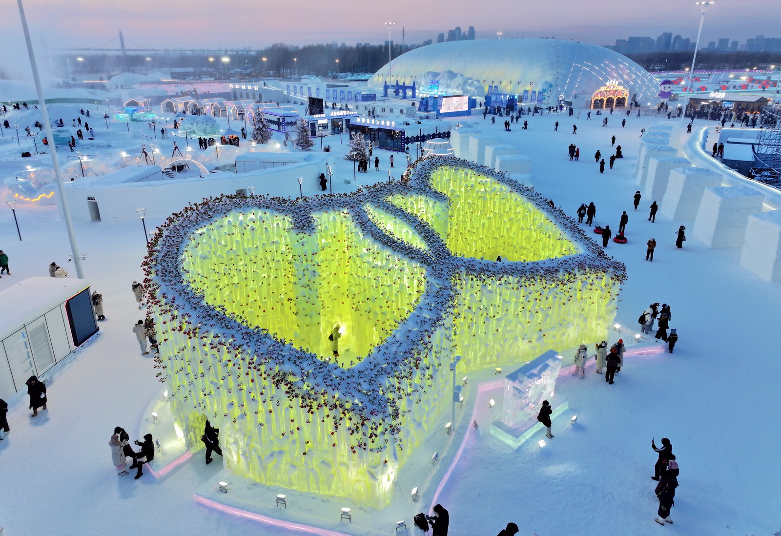 An elevated view of an ice installation made up of frozen walls, creating the shapes of two hearts