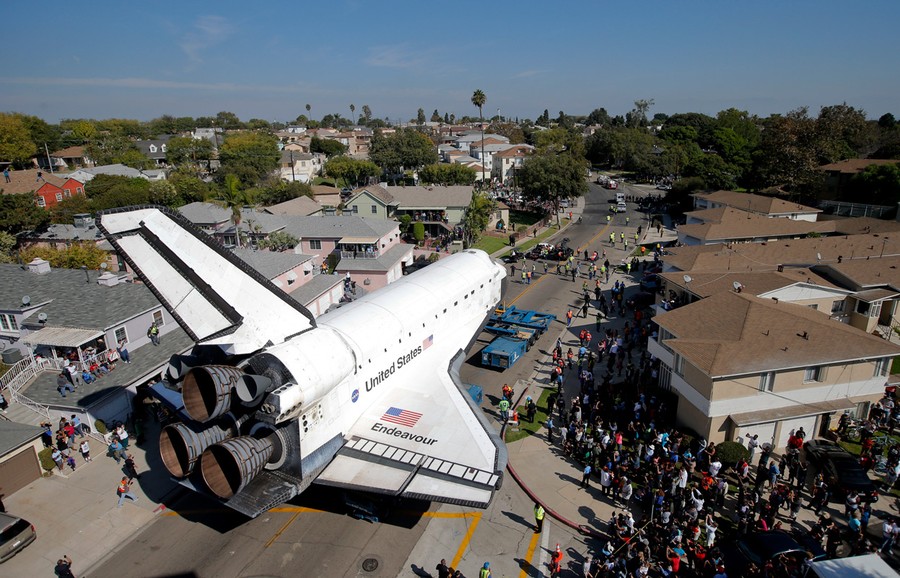 A Space Shuttle on the Streets of Los Angeles - The Atlantic