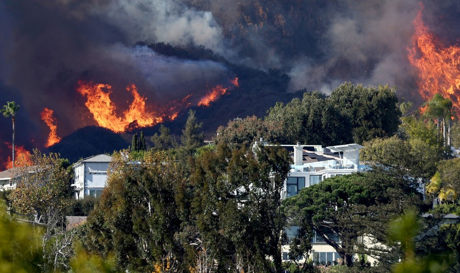 Photos The Palisades Fire Scorches Parts of Los Angeles The Atlantic