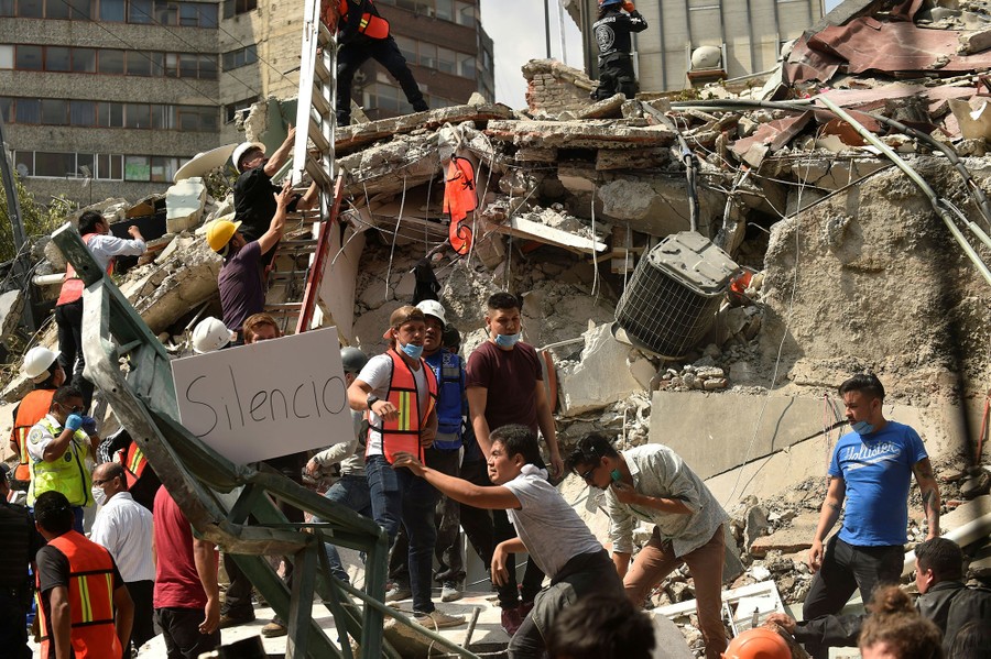 Photos of the Earthquake in Mexico City - The Atlantic