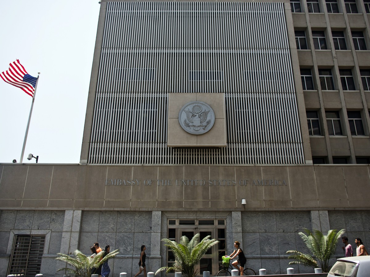 Jerusalem consulate working around the clock to help French