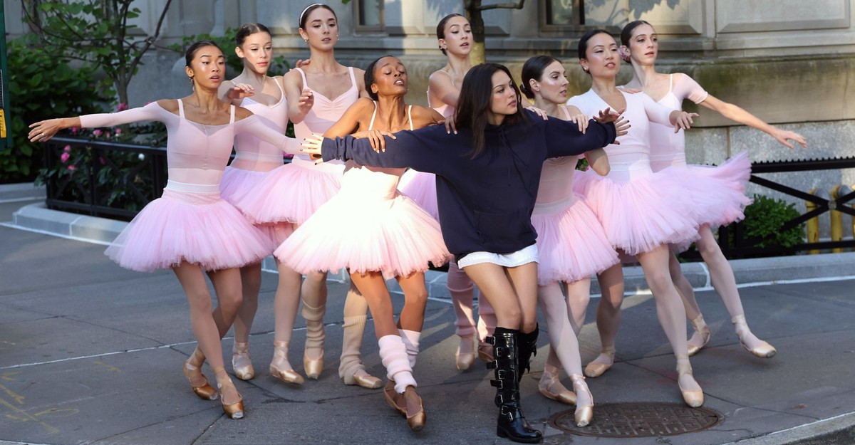 Photos of the Week: Memorial Day, Spelling Bee, Cheese Rolling