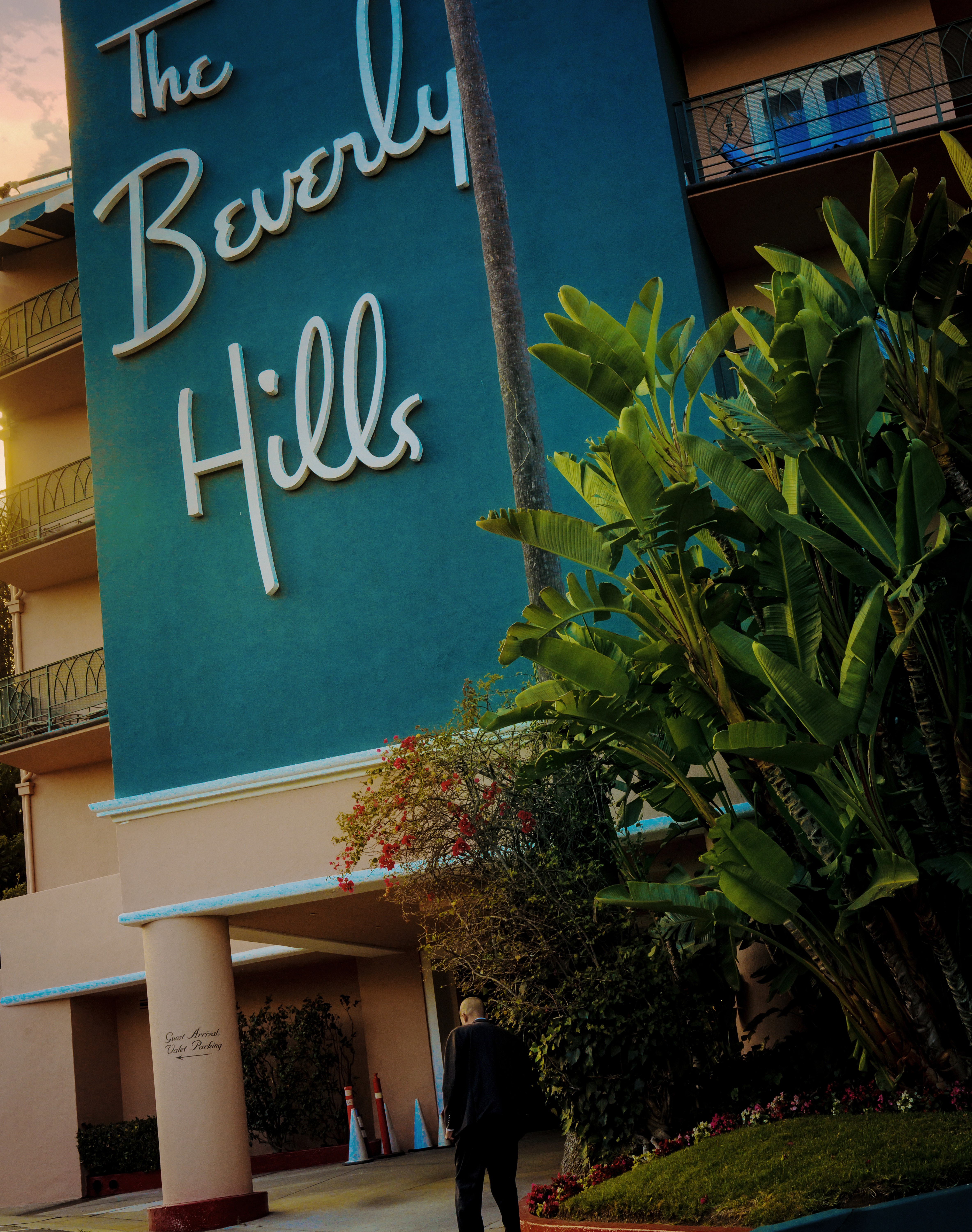photo of exterior hotel sign 'The Beverly Hills'