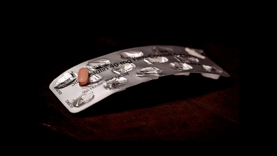 Photo of a pack of statins