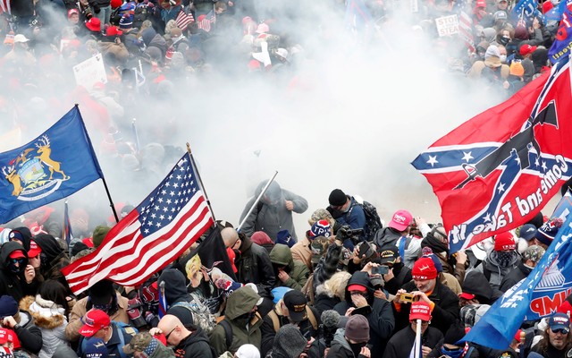 A crowd of pro-Trump supporters