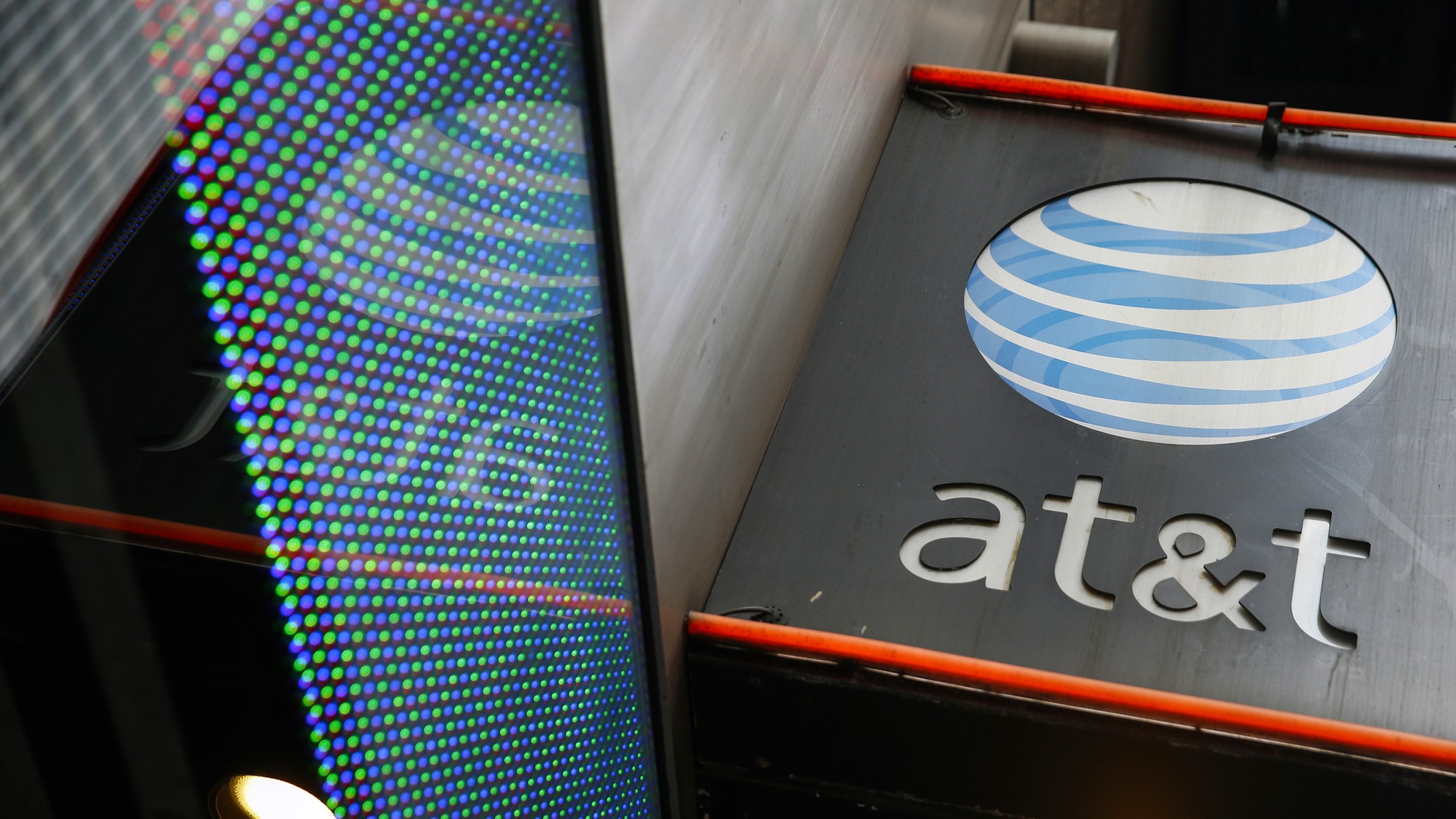 Why The AT&T-Time Warner Deal Is So Unpopular - The Atlantic