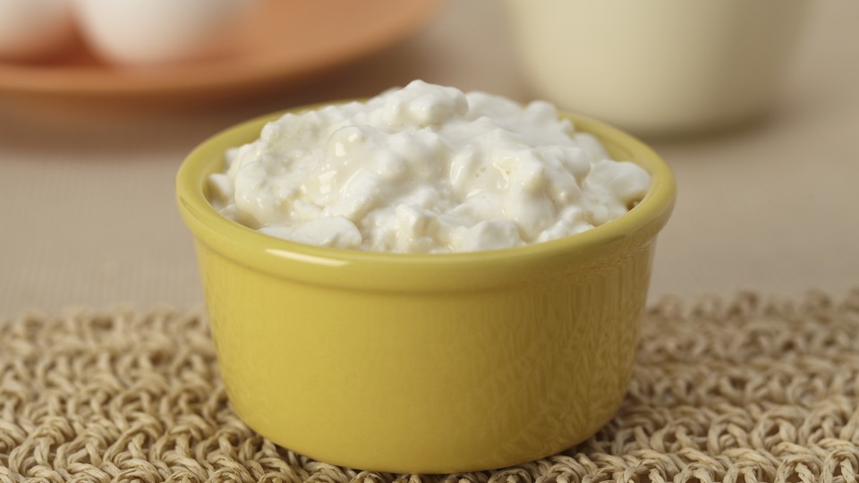 A bowl of cottage cheese