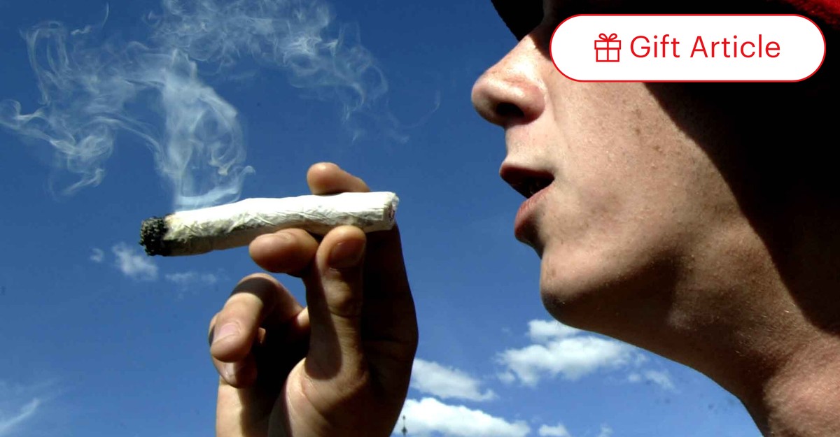 do cigarettes smell more than weed What does the of stale tobacco smoke mean? Adding tobacco to cannabis doesn't