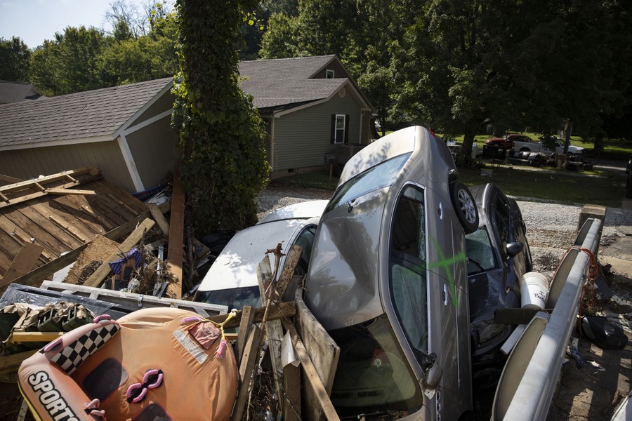 Photos: Deadly Flash Floods Hit Tennessee After a Torrential Storm ...