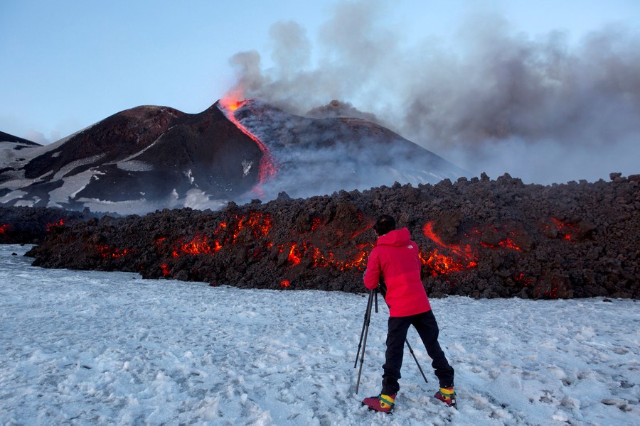 the-mayon-volcano-the-most-active-volcano-in-the-philippines-wovo