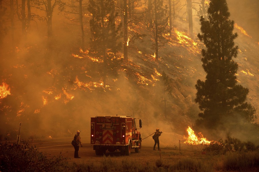 Scenes From California's Sugar Fire - The Atlantic