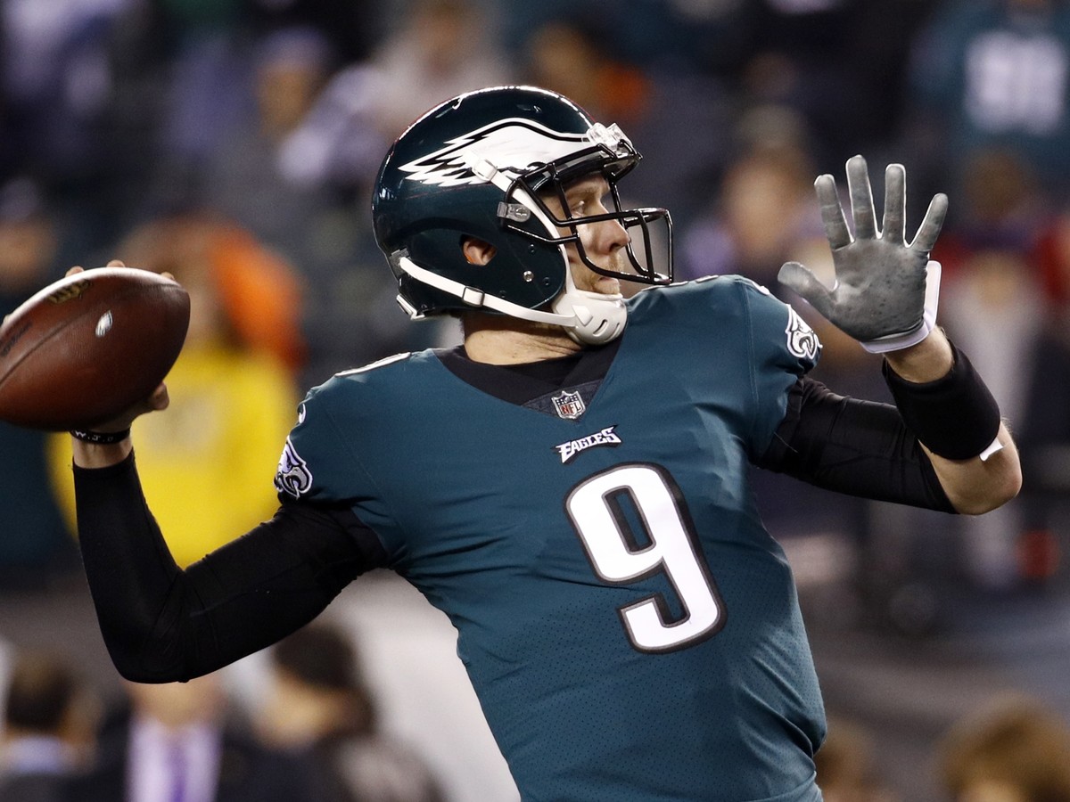 Eagles make it official: Foles will start at QB