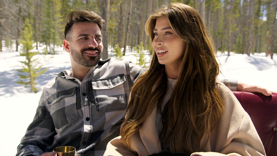 Photo of two contestants on "Love Is Blind"