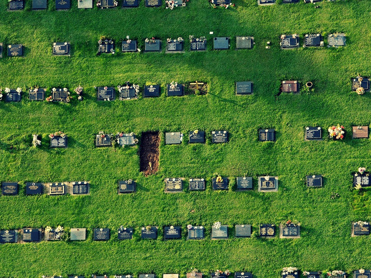 Shopping for Secondhand Graves on Craigslist - The Atlantic