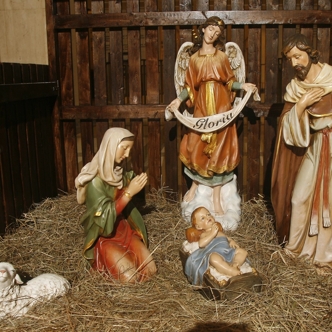 Eoeezmeqwlq2qm The most common funny nativity material is ceramic. https www theatlantic com entertainment archive 2015 12 christmas nativity scene flaws 419634