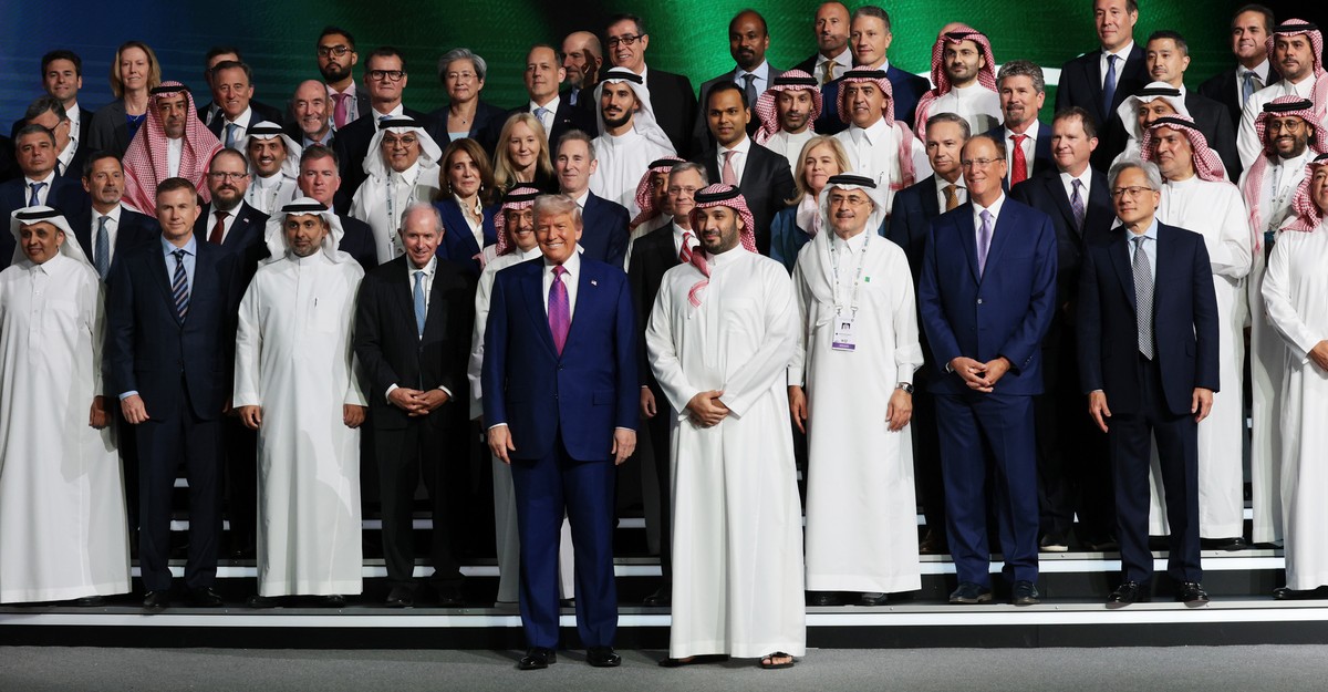 https://cdn.theatlantic.com/thumbor/QSK9Omr-go_bNMHBFNeAGMSP4pc=/0x57:2696x1461/1200x625/media/img/mt/2025/05/2025_05_20_trump_middle_east/original.jpg