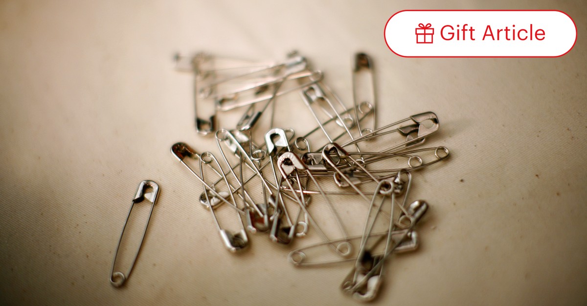 EFFECTEN/エフェクテン safety pin motif bangle fennica（フェニカ