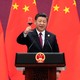 Xi Jinping raises his glass and proposes a toast at the end of his speech.
