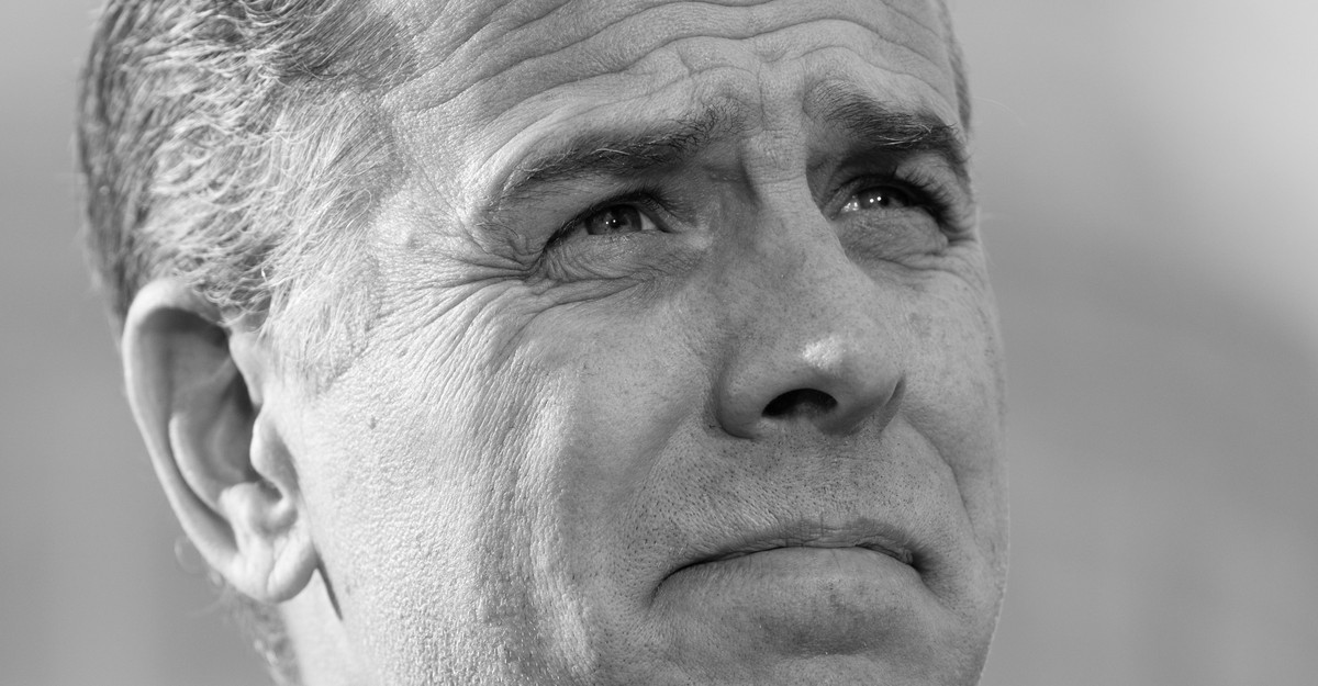 Finally, a Democrat Who Could Shine on Joe Rogan’s Show
