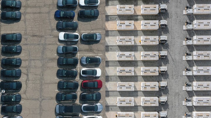 theatlantic.com - Andrew Moseman - Tesla's Secret Weapon Is a Giant Metal Box