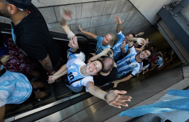 Argentina fans in the subway