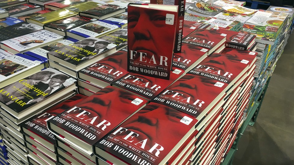 Stacks of "Fear" at a bookstore