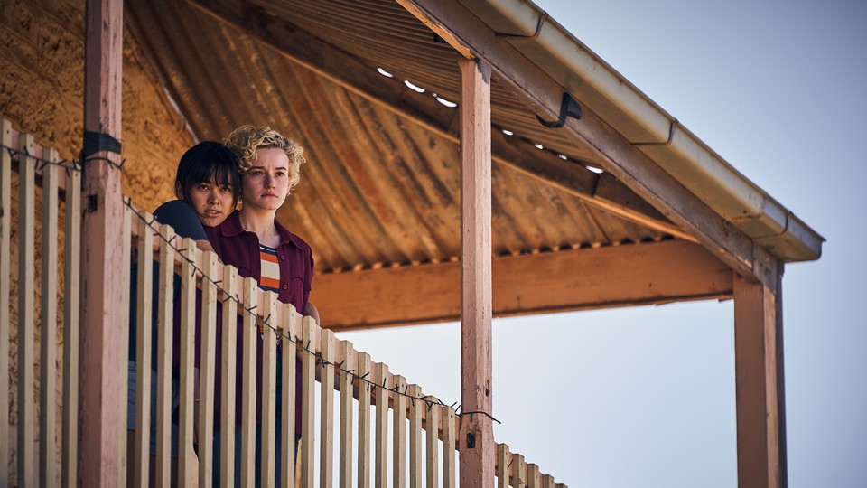 The protagonists of “The Royal Hotel”