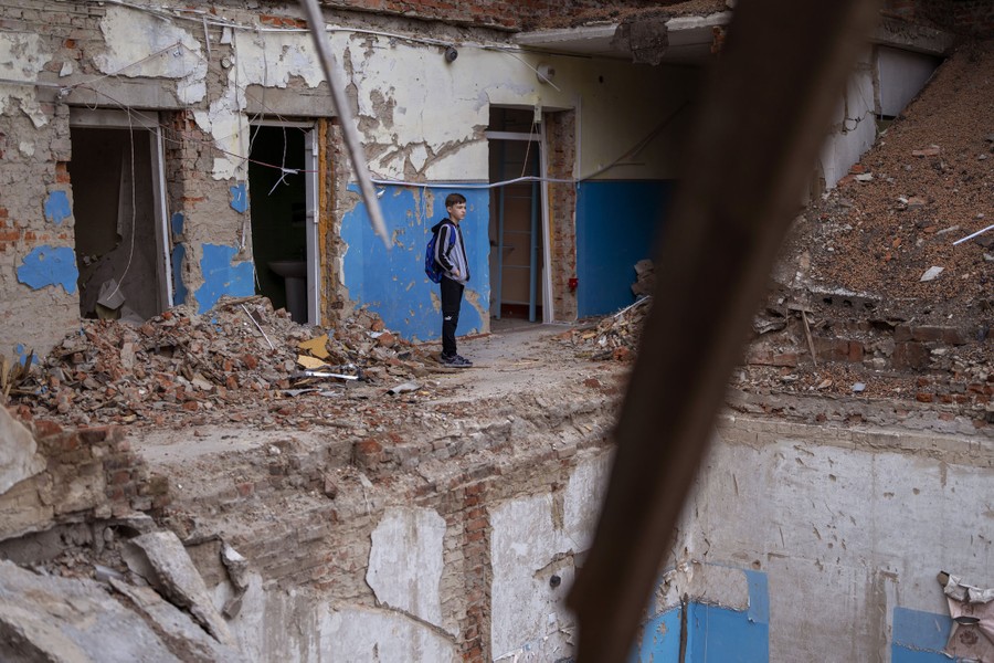 Ukrainian Students Revisit Their Destroyed School - The Atlantic