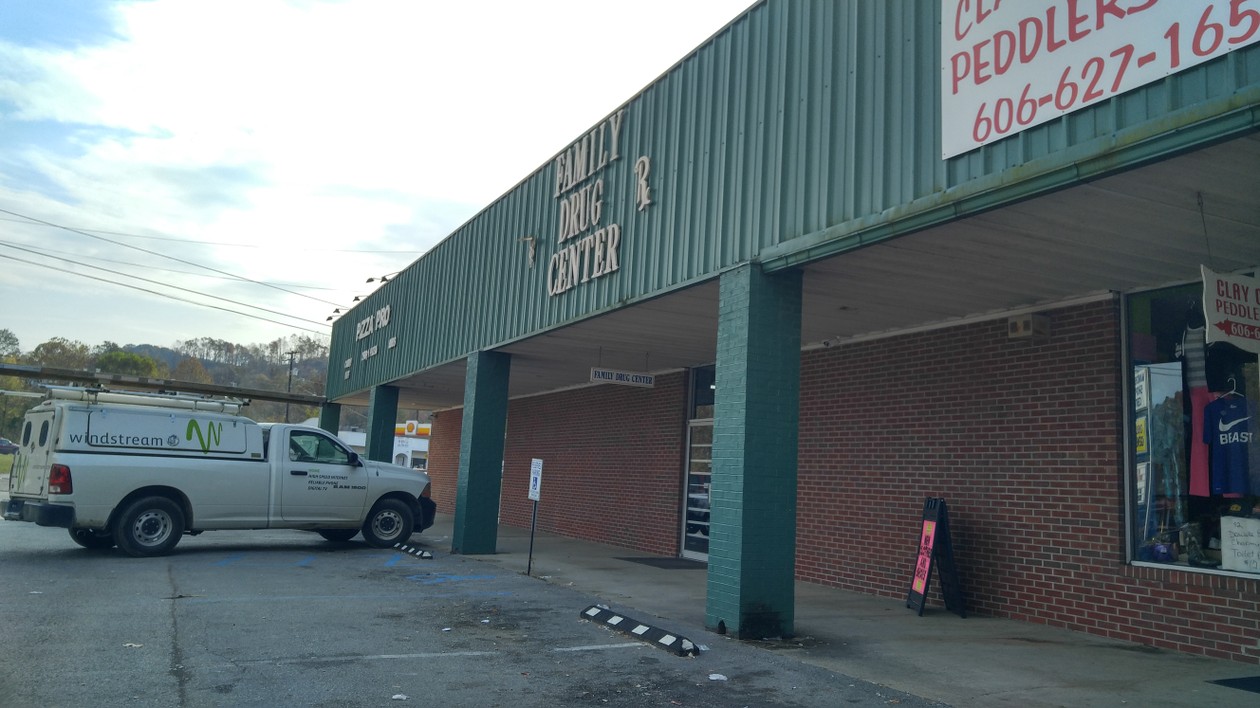 The Pharmacies Thriving in Kentucky's OpioidStricken Towns The Atlantic