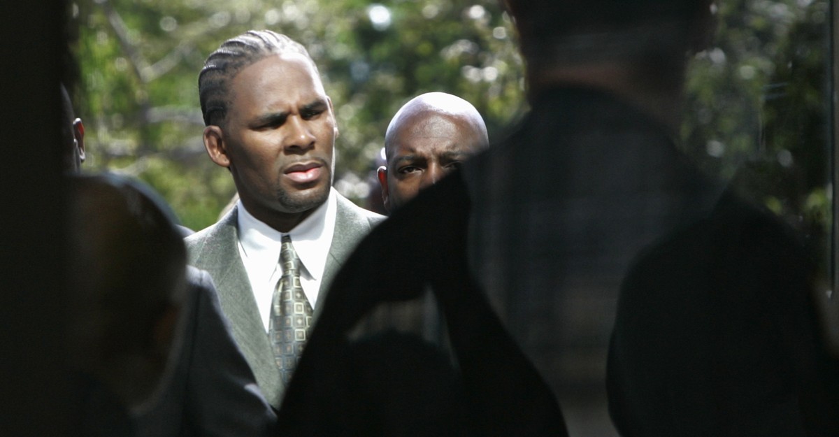 Why Some Women Still Support R. Kelly - The Atlantic
