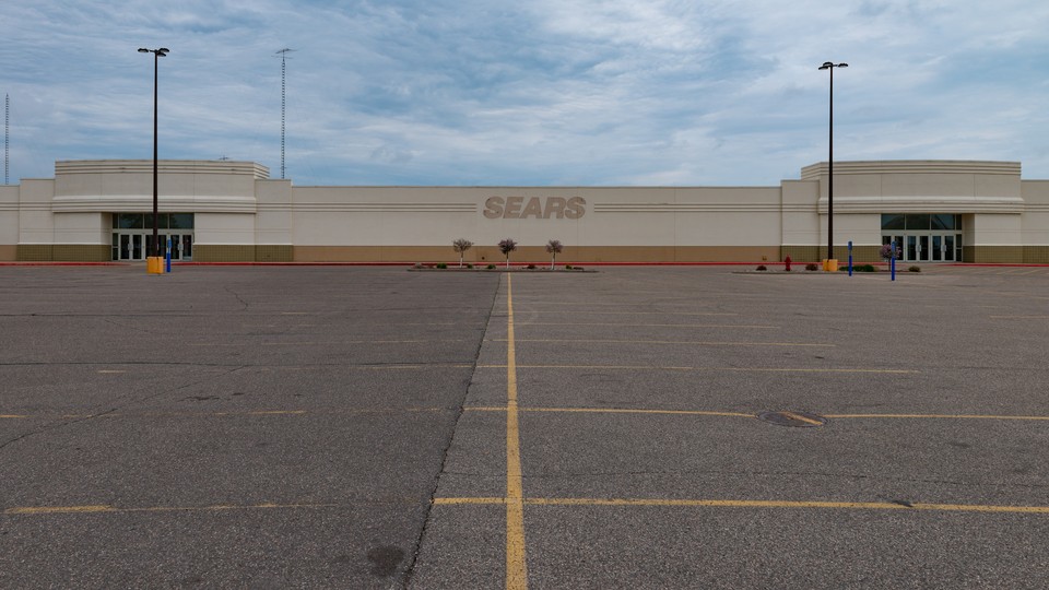 A closed Sears retail store sits vacant at Crossroads Center mall in St, Cloud, Minnesota