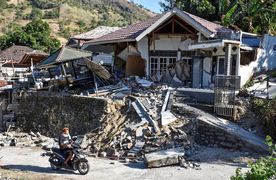 Images From The Lombok Island Earthquake The Atlantic