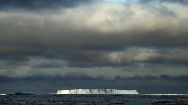 Picture of an iceberg at Amundsen Sea