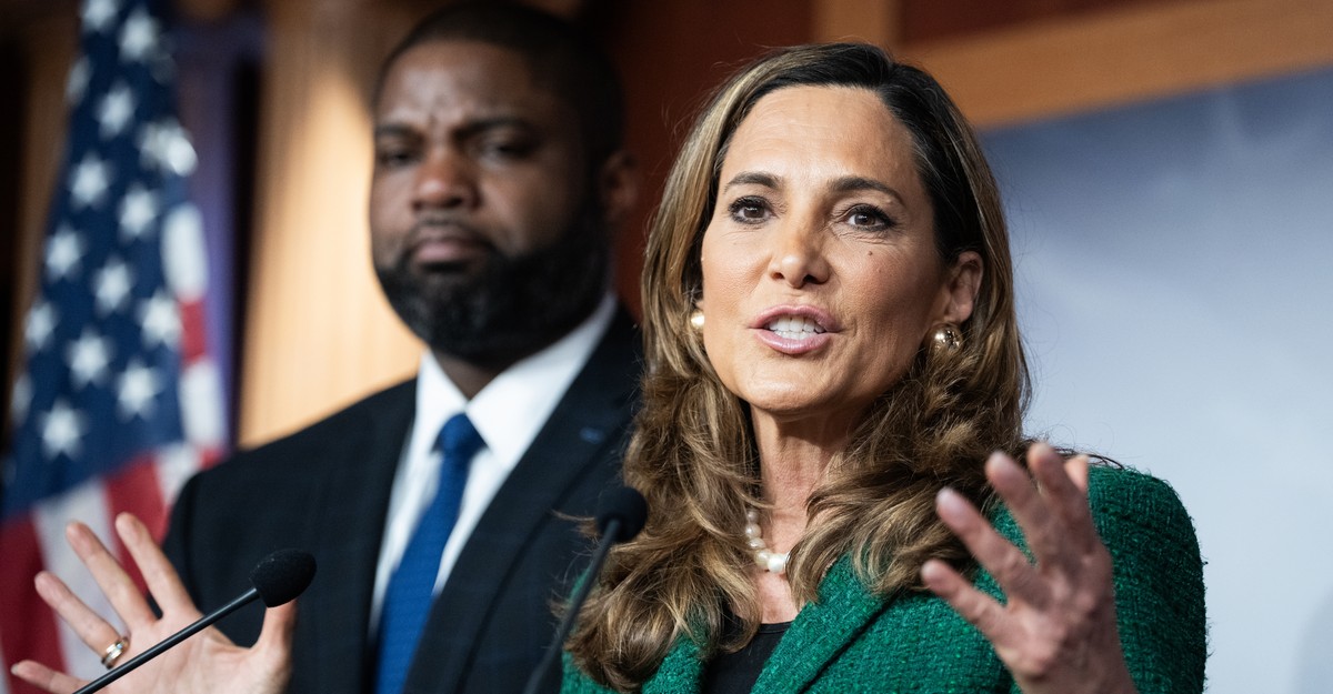 https://cdn.theatlantic.com/thumbor/Tx0ldKLGeuQJyMC4izJHb7Rm8oo=/0x156:7470x4047/1200x625/media/newsletters/2026/09/GettyImages_2276724513_copy-1/original.jpg