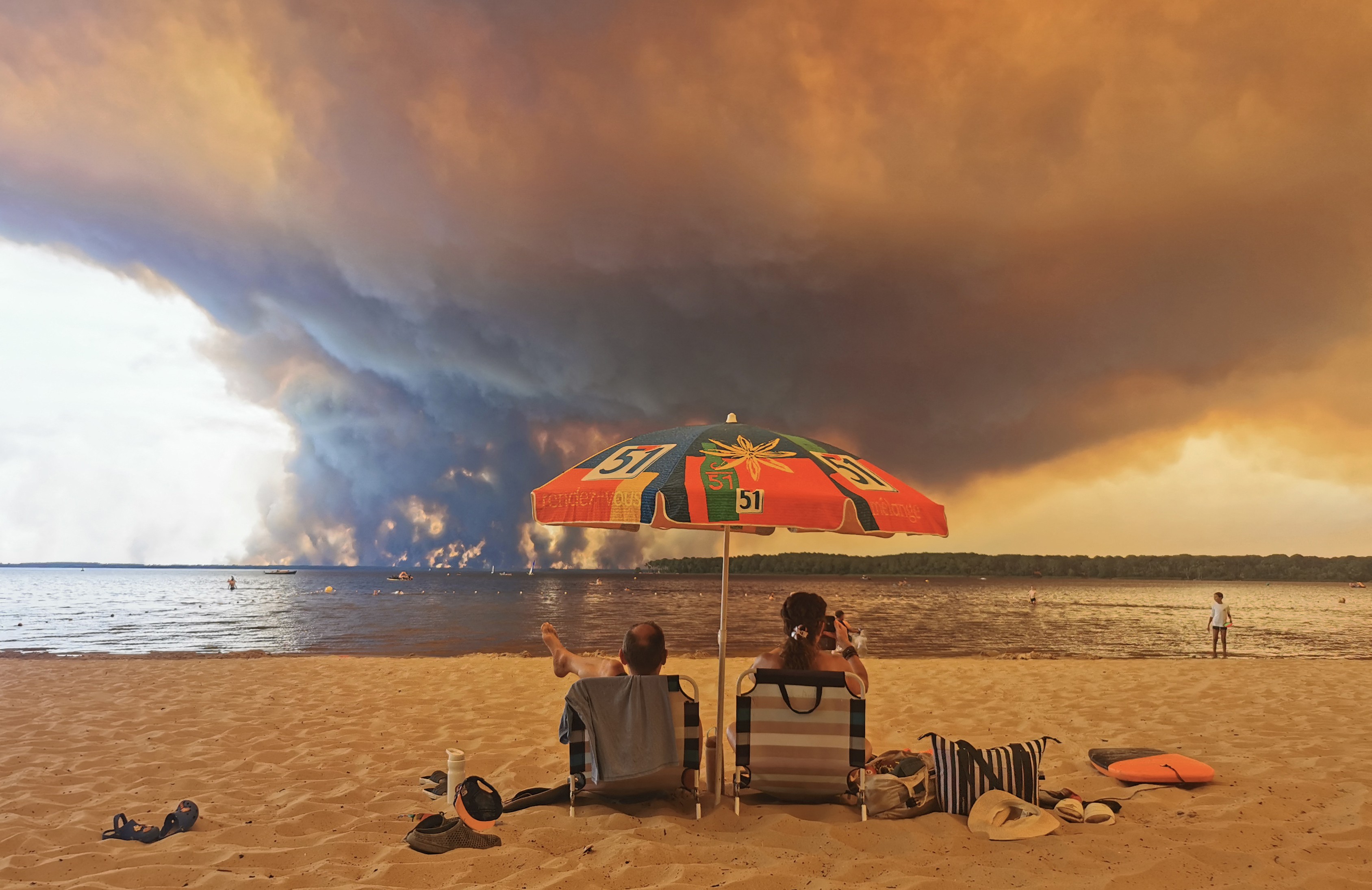 Photos: Wildfires Rage Across France and Spain