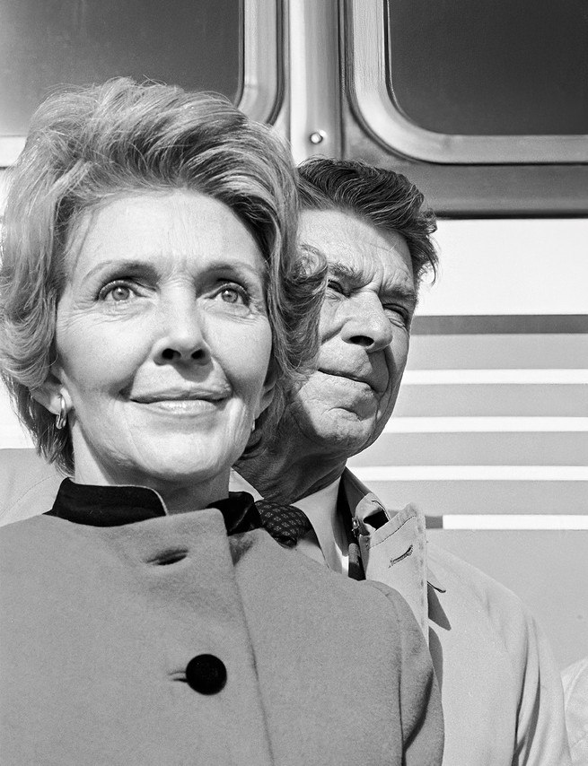 photo of Nancy and Ronald Reagan