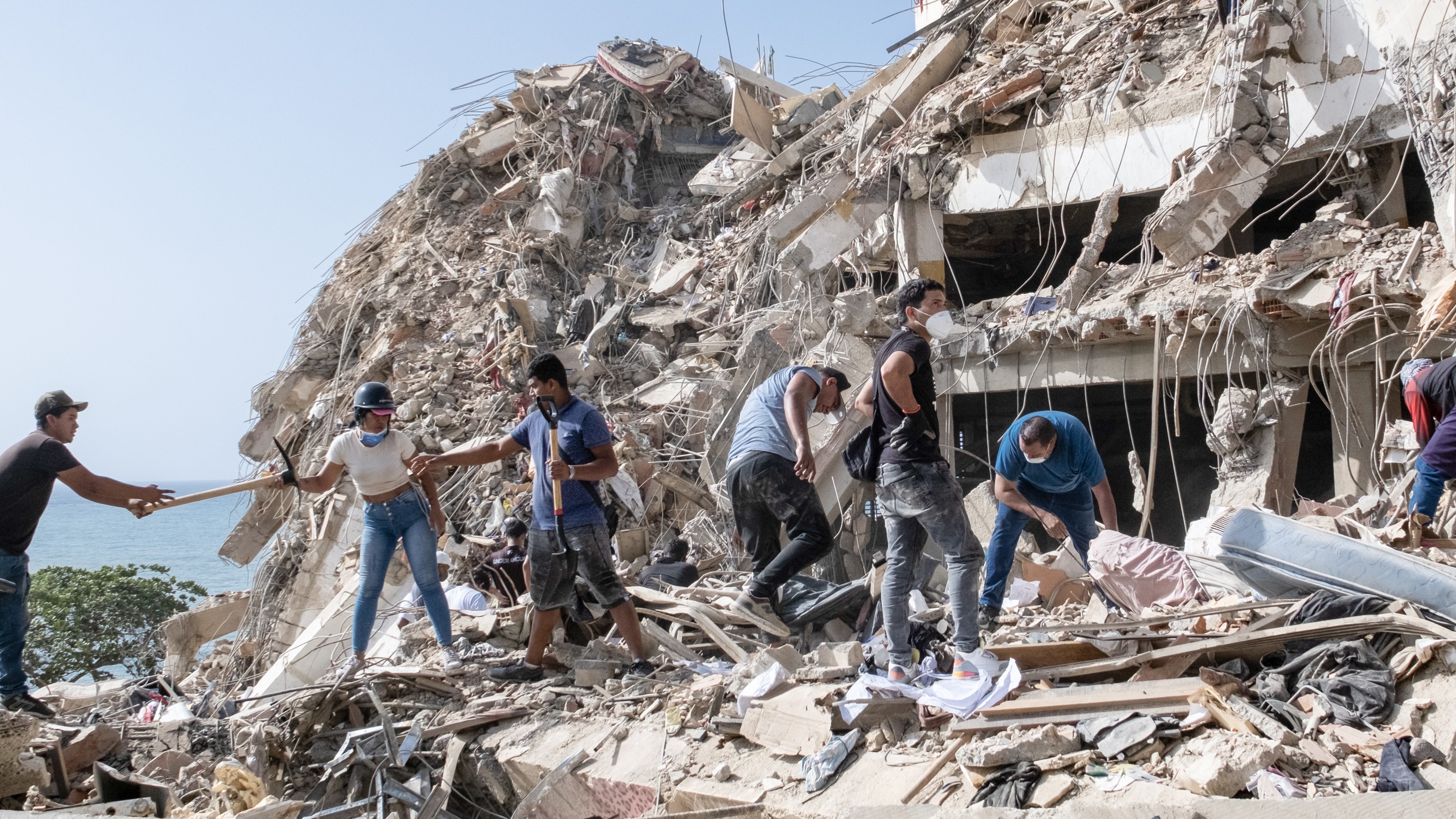 A Search Through the Rubble of Two Towers in Venezuela