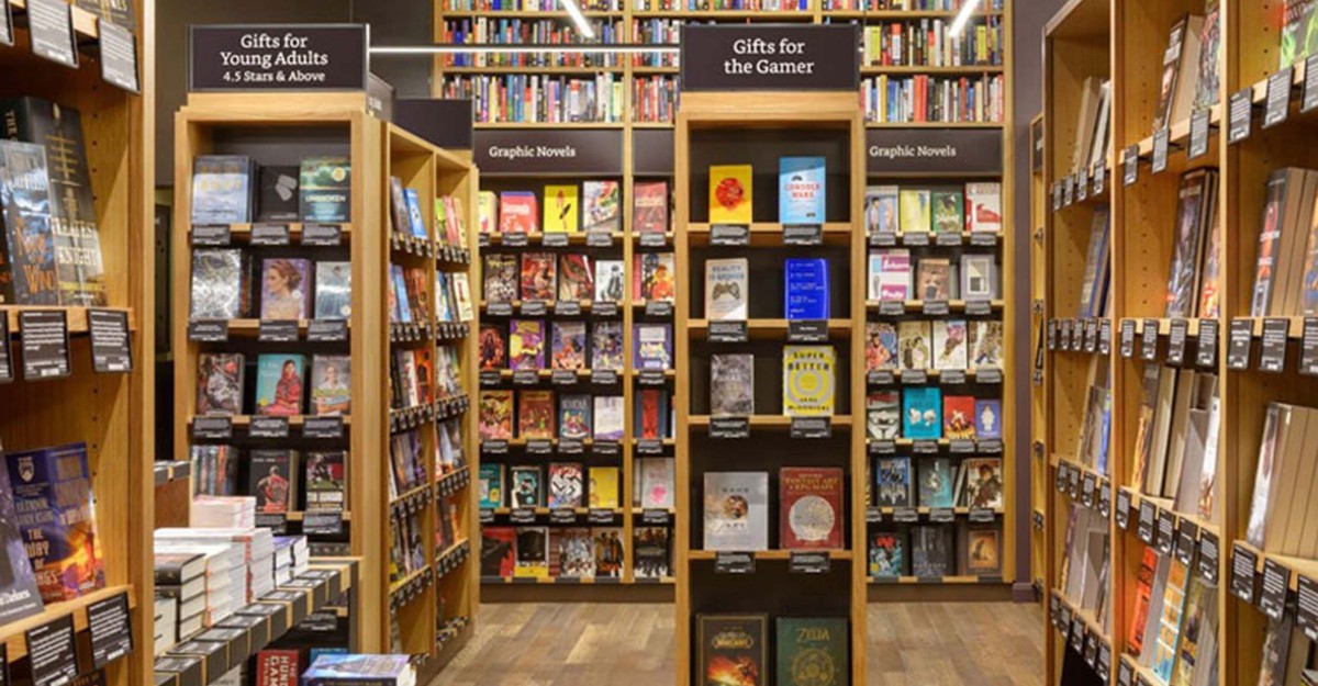 Amazon Books The Company's New Seattle Store Feels Like a Library