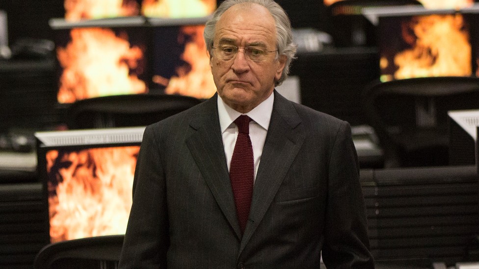 Review Hbos The Wizard Of Lies Is A Brutal Portrait Of Bernie Madoff The Atlantic 