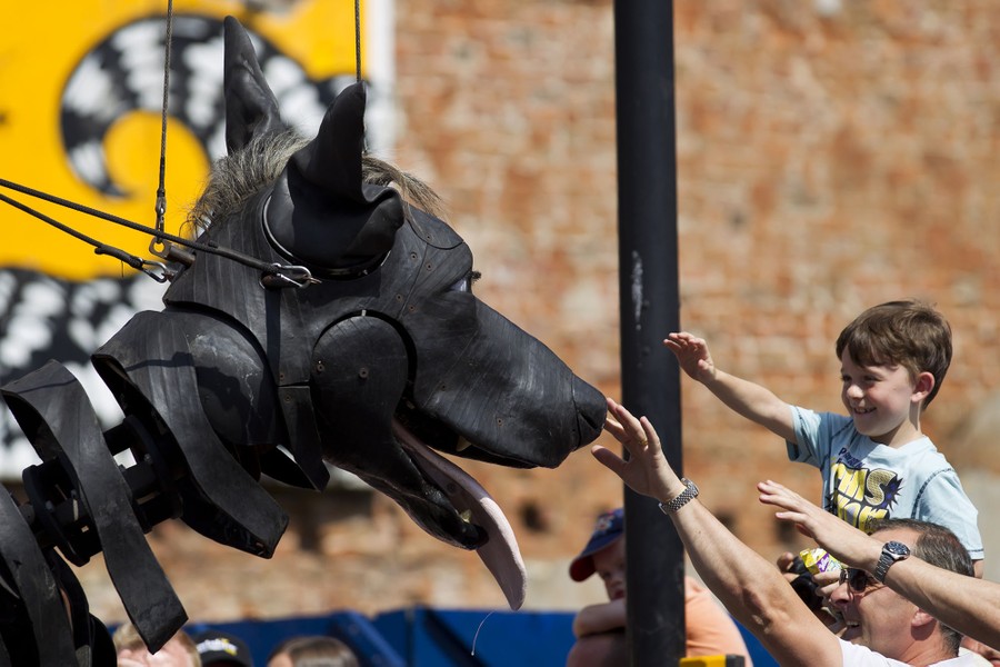 The Final Appearance of the Giant Puppets of Royal de Luxe - The