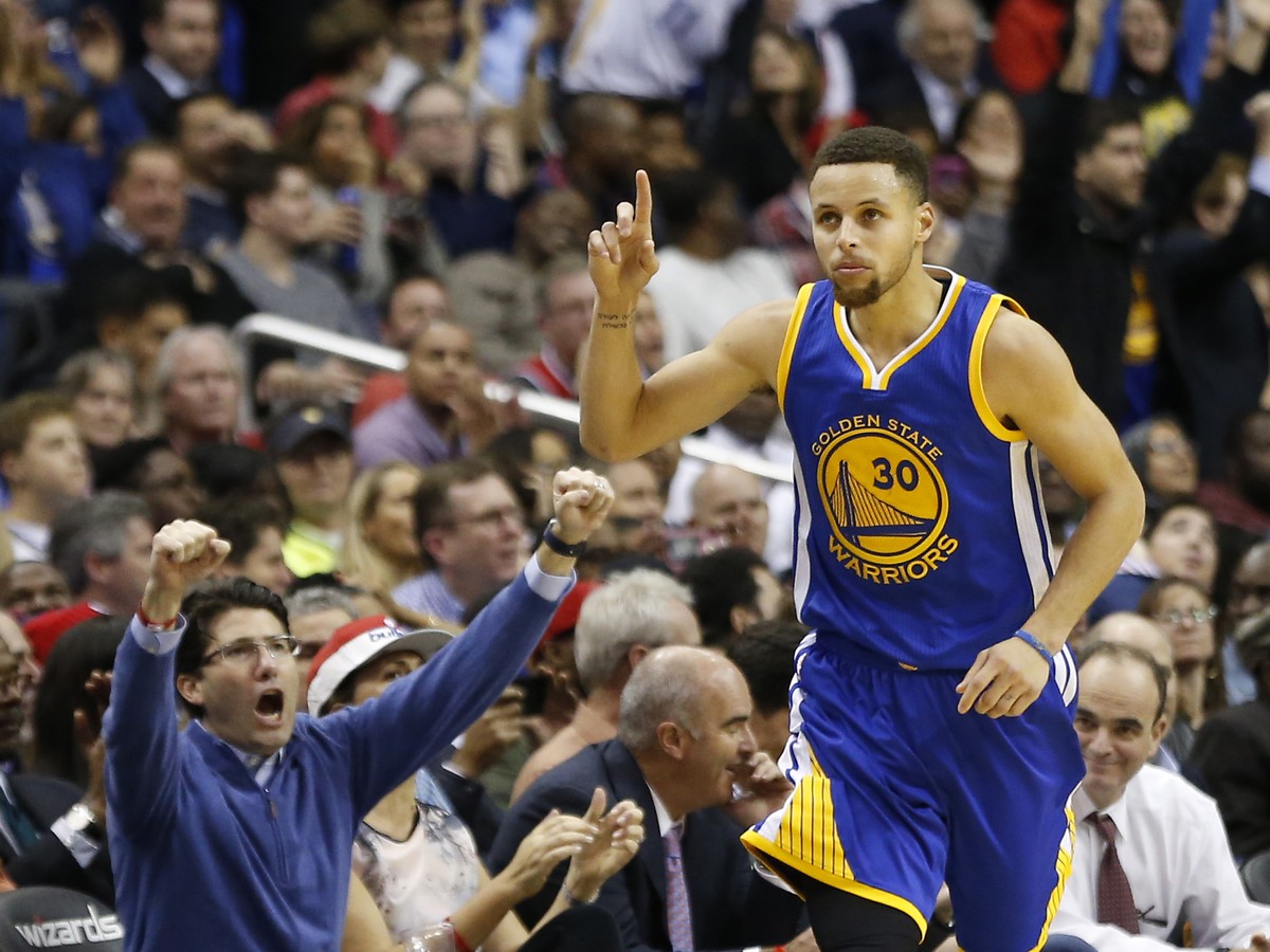 Curry leads NBA jersey sales; pair of Bulls in top 15