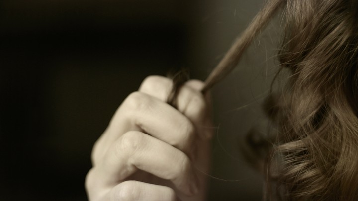 Why It S So Hard To Treat Compulsive Hair Pulling The Atlantic