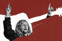 An image of Sean Feucht with his fingers in the air