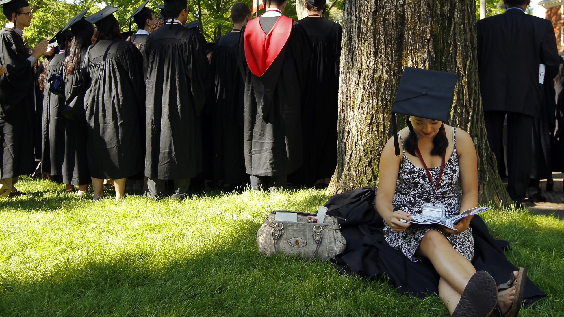 Getting to the Bottom of Harvard Graduates' Gender Pay Gap The Atlantic