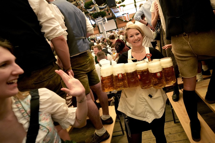 Oktoberfest 2023: Scenes From the Opening Weekend - The Atlantic