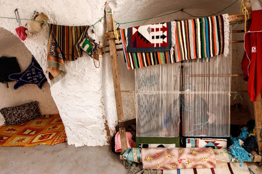 The Last Families Living in Tunisia's Underground Houses - The Atlantic