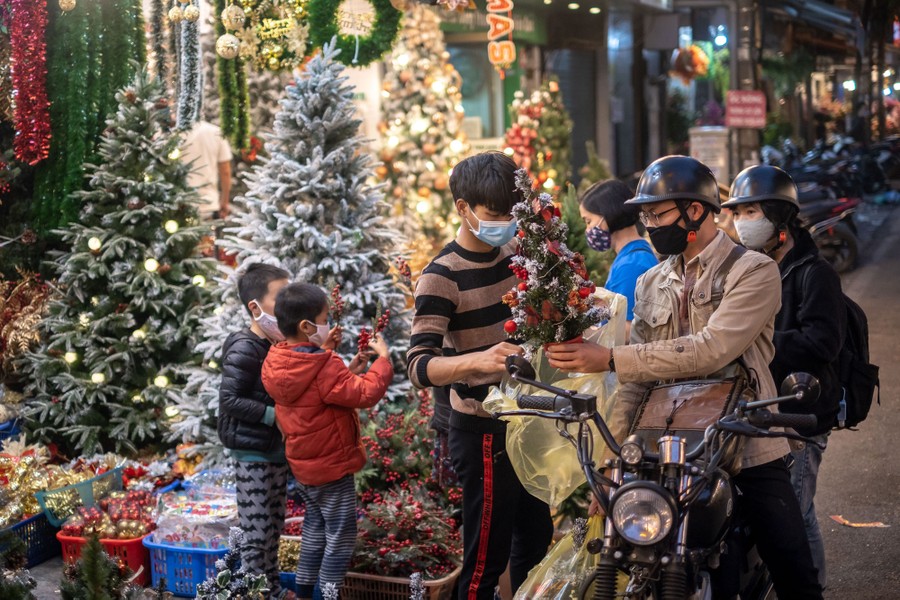 Ventnor City 2022 Christmas Ornament Photos: It's Beginning To Look A Lot Like Christmas - The Atlantic