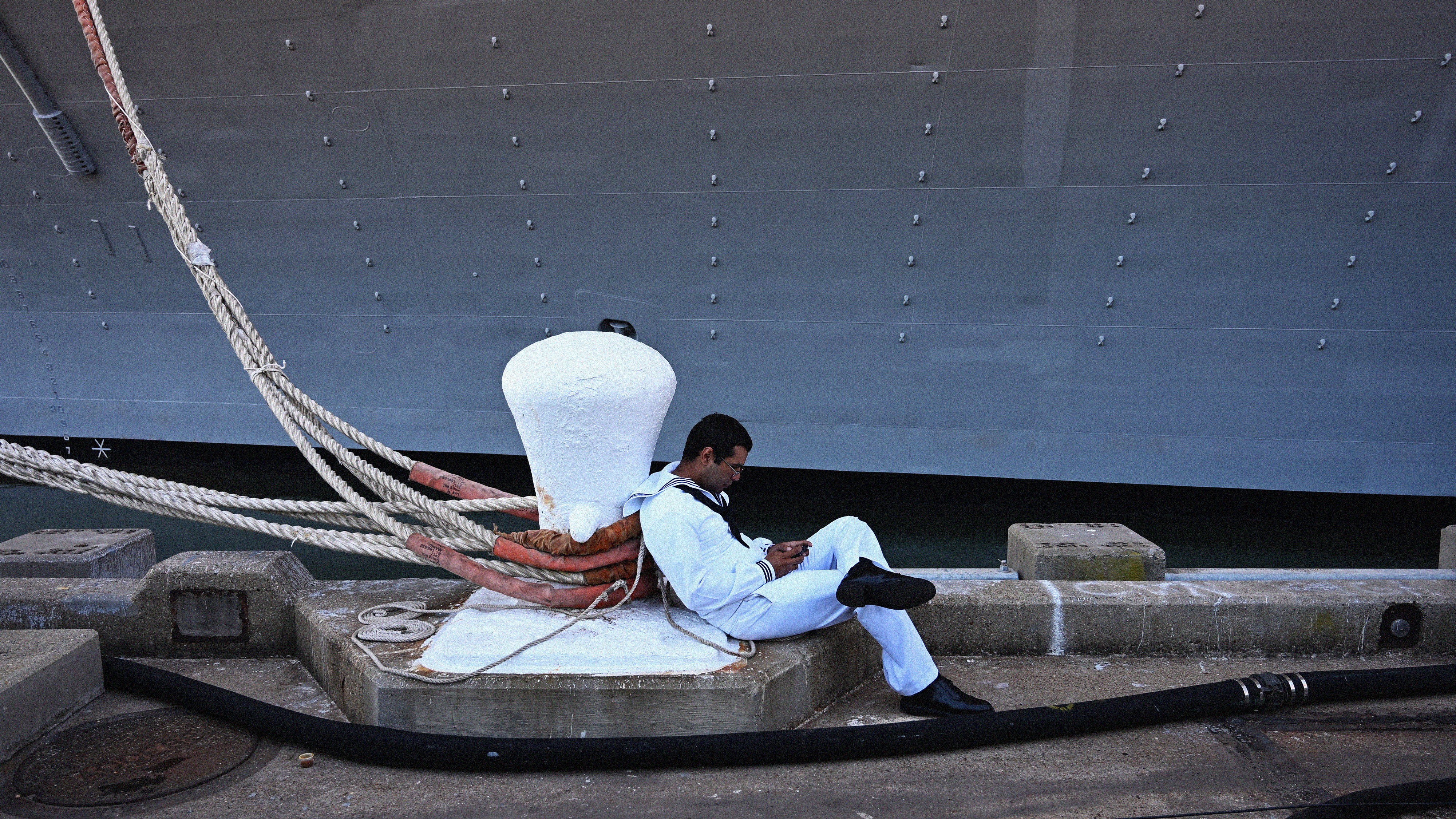 USS Abraham Lincoln Sailors Face Unacceptable Conditions